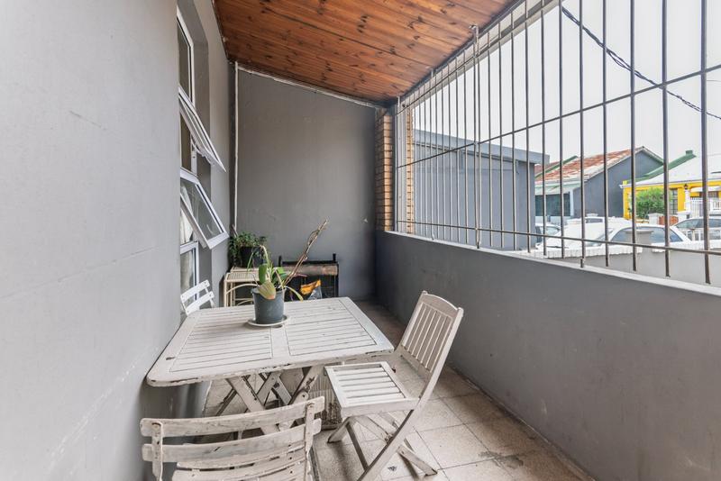 2 Bedroom Property for Sale in Woodstock Western Cape